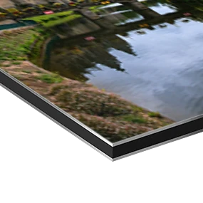 Papier d'art sur une plaque d'aluminium